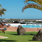 ヴィラ Costa Roja Con Vistas Al Mar, Piscinas, Jacuzzi, Mini Golf Y Padel En Montana Roja *