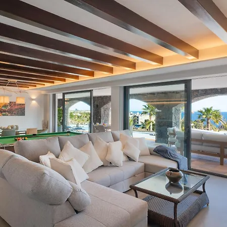 Villa Costa Roja Con Vistas Al Mar, Piscinas, Jacuzzi, Mini Golf Y Padel En Montana Roja *
