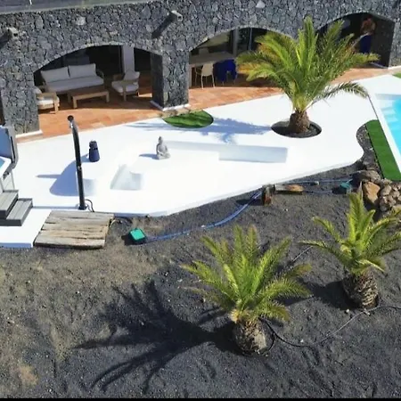 Costa Roja Con Vistas Al Mar, Piscinas, Jacuzzi, Mini Golf Y Padel En Montana Roja